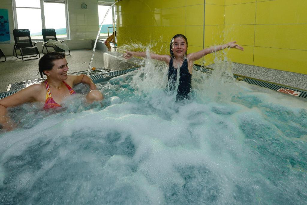 Horsky Hotel Friesovy Boudy Strážné Екстериор снимка