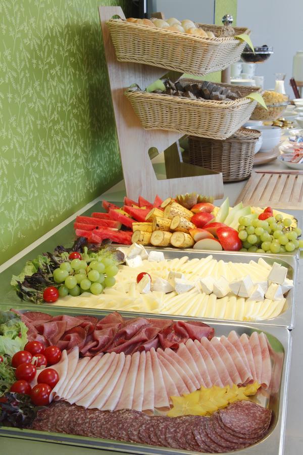 Horsky Hotel Friesovy Boudy Strážné Екстериор снимка
