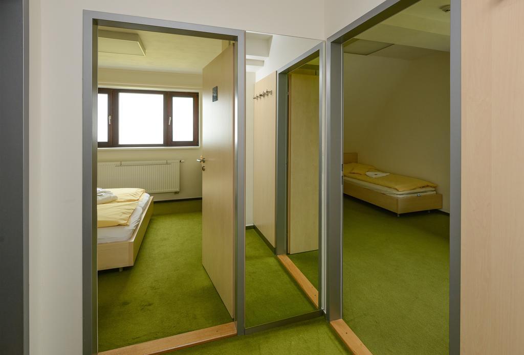 Horsky Hotel Friesovy Boudy Strážné Стая снимка