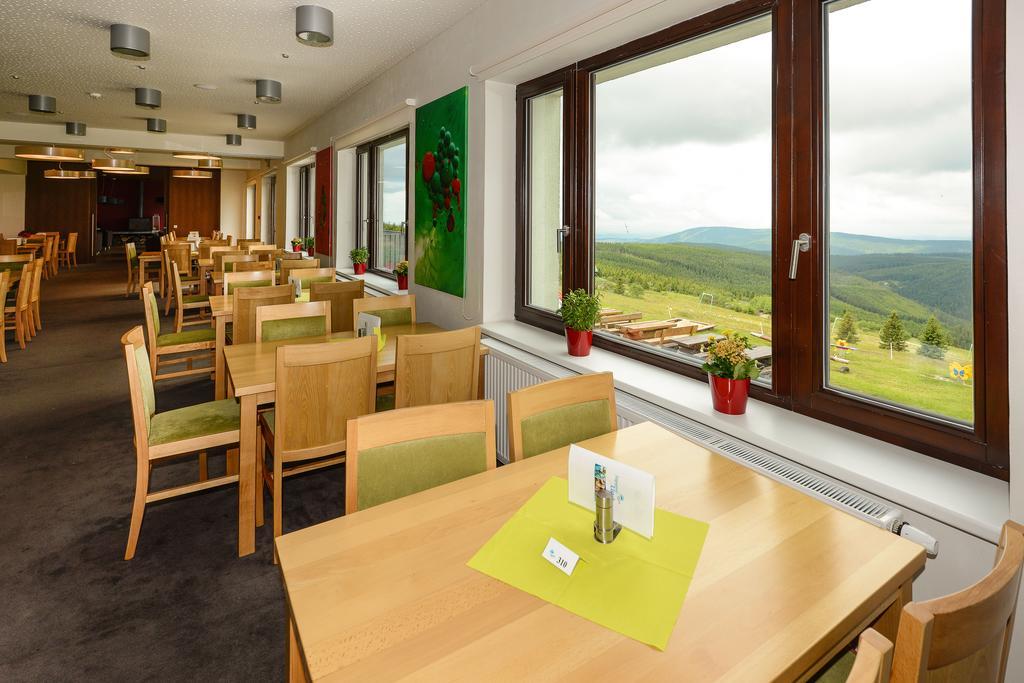 Horsky Hotel Friesovy Boudy Strážné Екстериор снимка